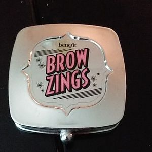 Benefit Brow Zings